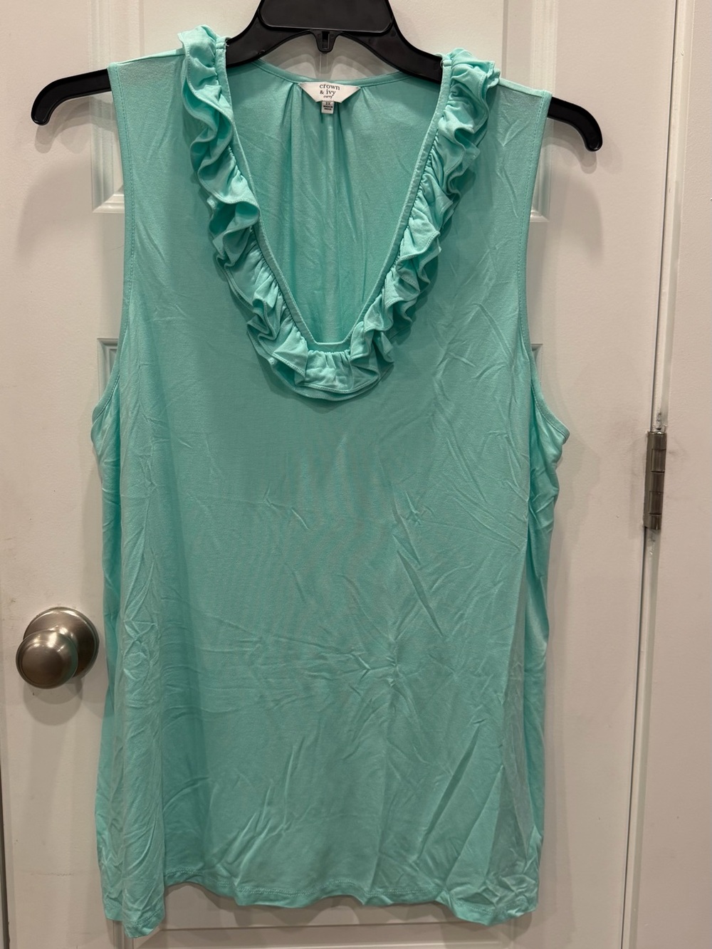crown & ivy Mint Ruffle V-Neck Sleeveless Top